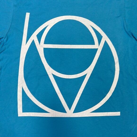 Men’s Blue Graphic Tee Size Large - Picture 3 of 6